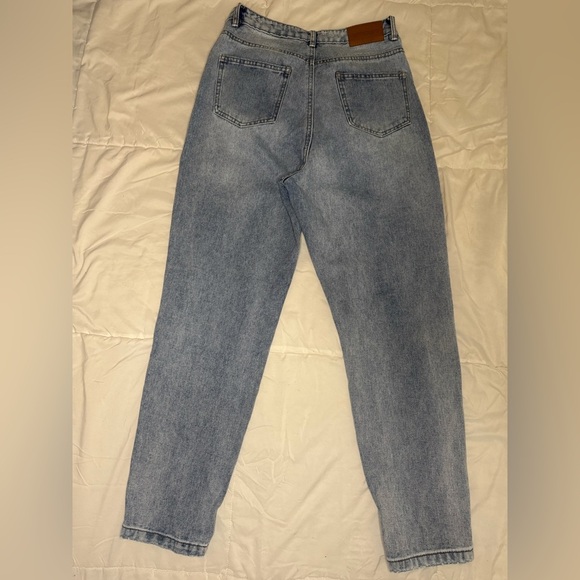 Misguided riot Women's Distressed Blue Jeans Size 6.                #20 - Picture 9 of 11